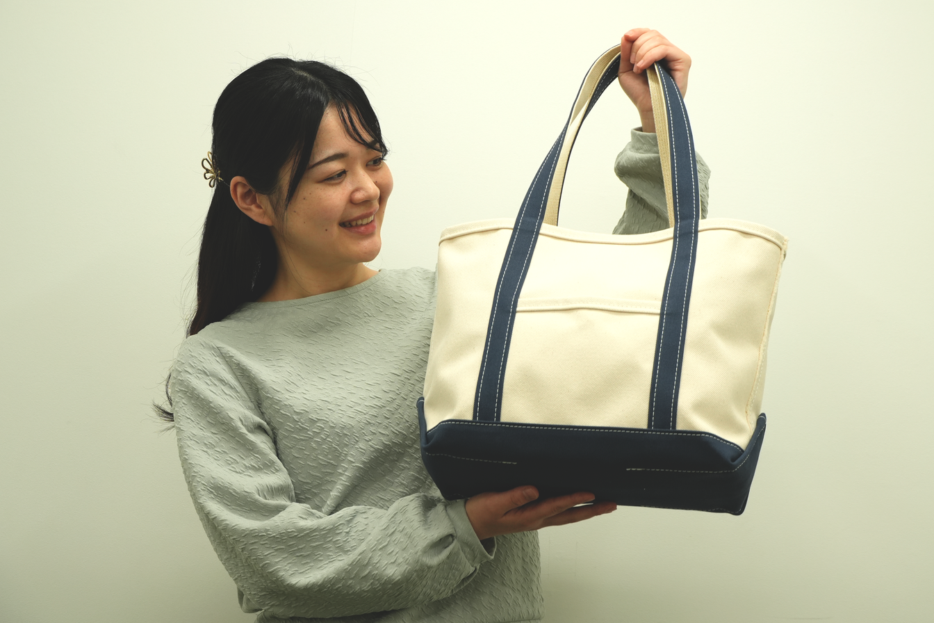 トートバック Mサイズ（キナリ×ネイビー）