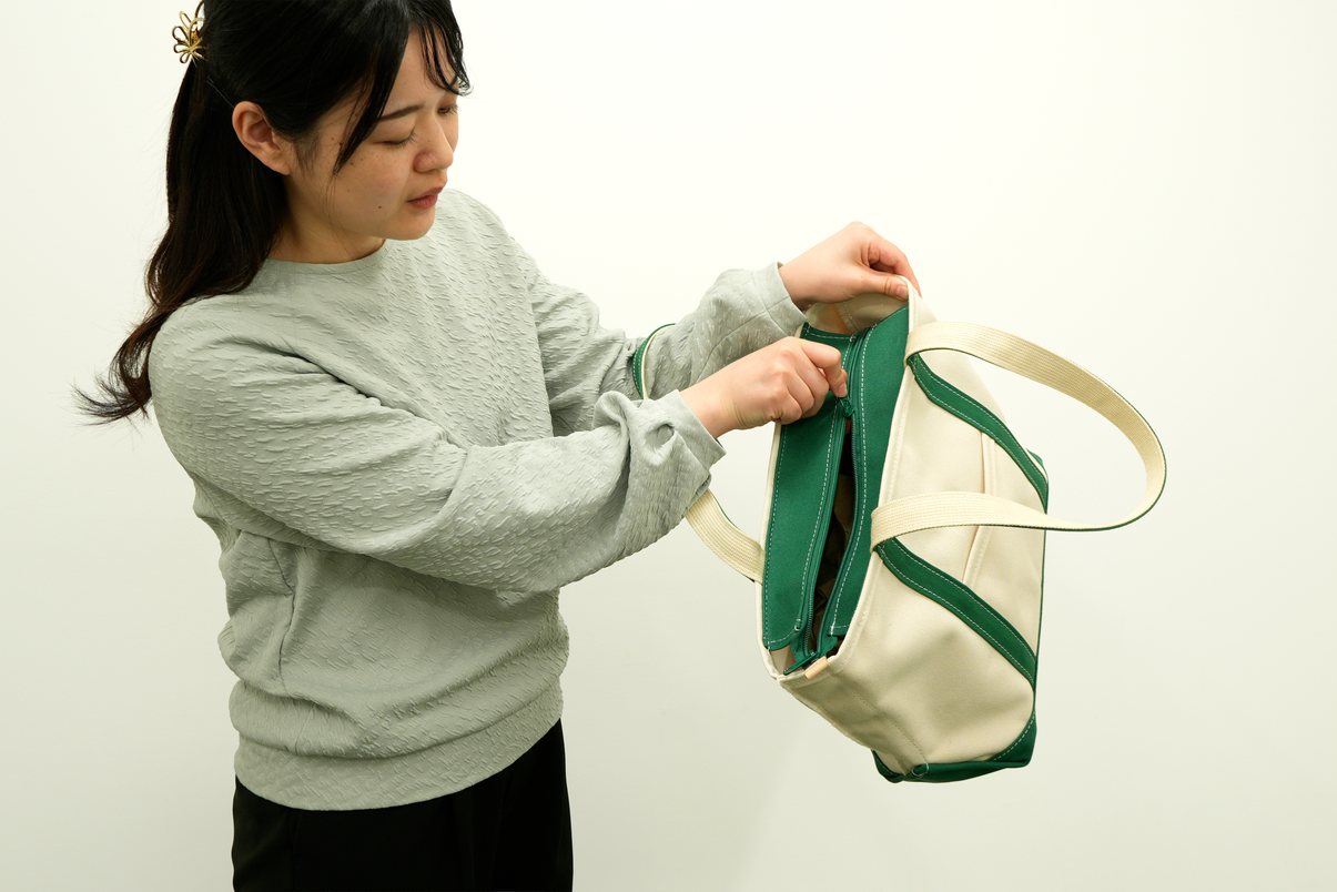 トートバック ファスナー付 Mサイズ（キナリ×グリーン）
