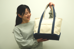 トートバック Mサイズ（キナリ×ネイビー）